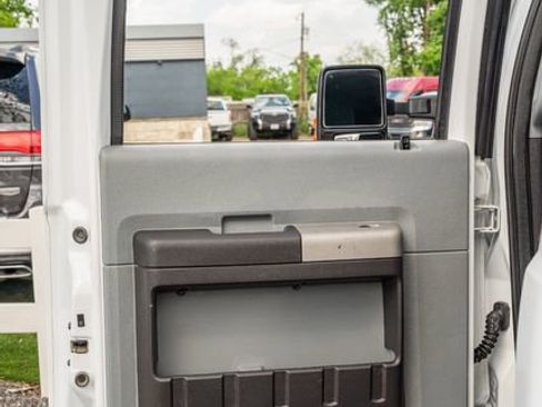 Used 2015 Ford F250 XLT image 30