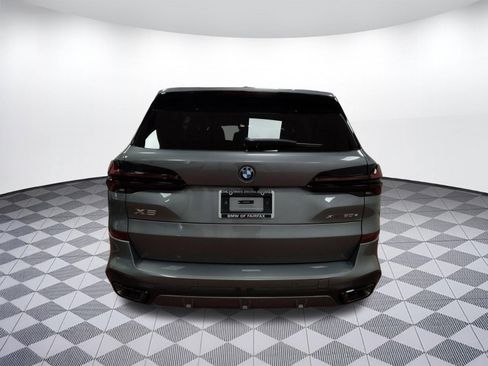 New 2026 BMW X5 xDrive50e image 9