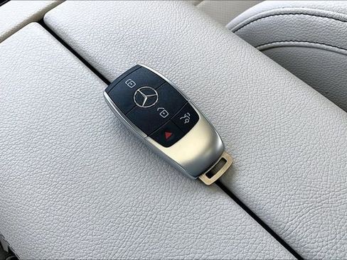 Used 2023 Mercedes-Benz GLE 350 4MATIC image 38