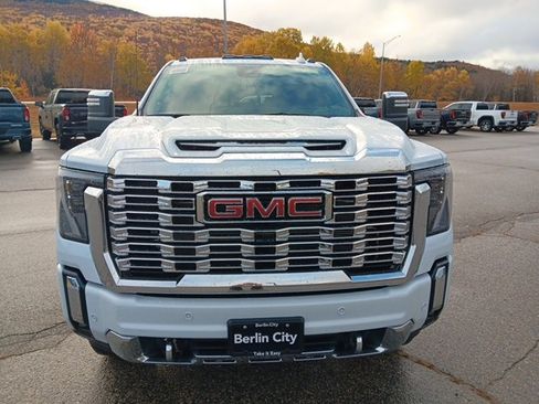 New 2026 GMC Sierra 2500 Denali w/ Denali Reserve Package image 2