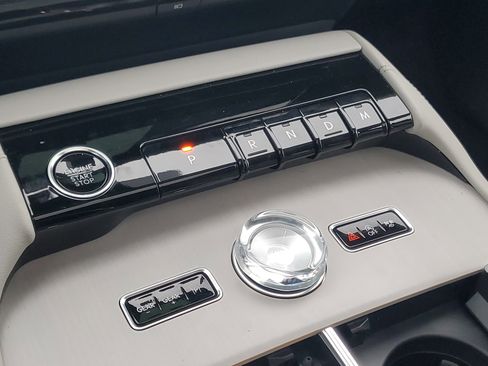 New 2026 Lincoln Navigator Reserve w/ Jet Appearance Package image 25