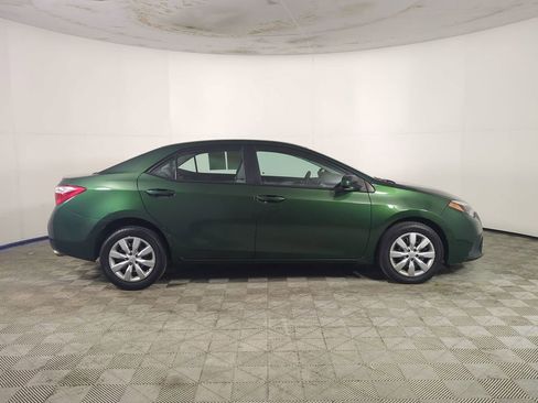 Used 2015 Toyota Corolla LE image 4