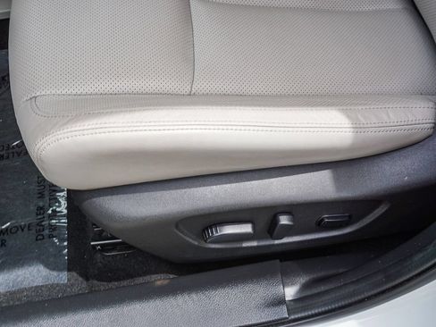 Used 2020 Nissan Rogue Sport SL FWD image 19