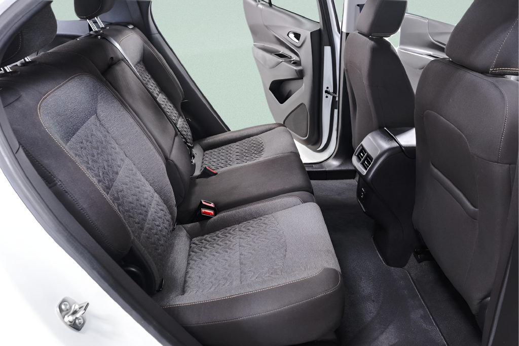 Used 2024 Chevrolet Equinox LT FWD image 34