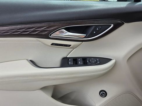 Used 2023 Buick Envision Avenir FWD image 20