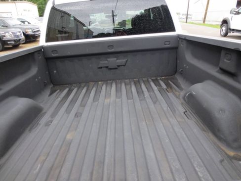 Used 2018 Chevrolet Silverado 1500 LT w/ Trailering Package RWD image 6