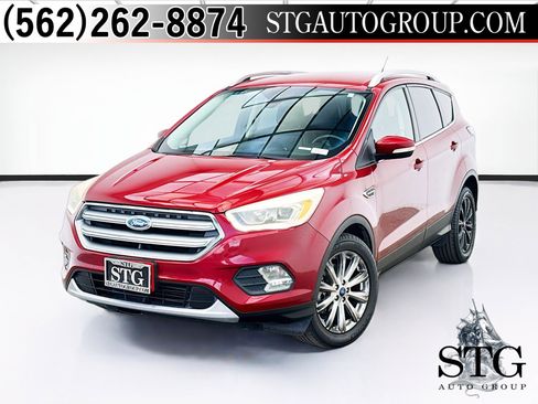 Used 2017 Ford Escape Titanium FWD image 1