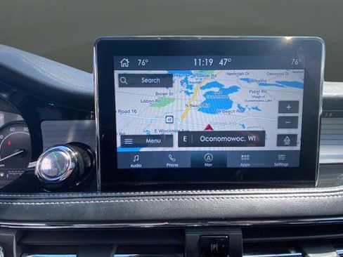 Used 2021 Lincoln Corsair AWD w/ Premium Package image 15