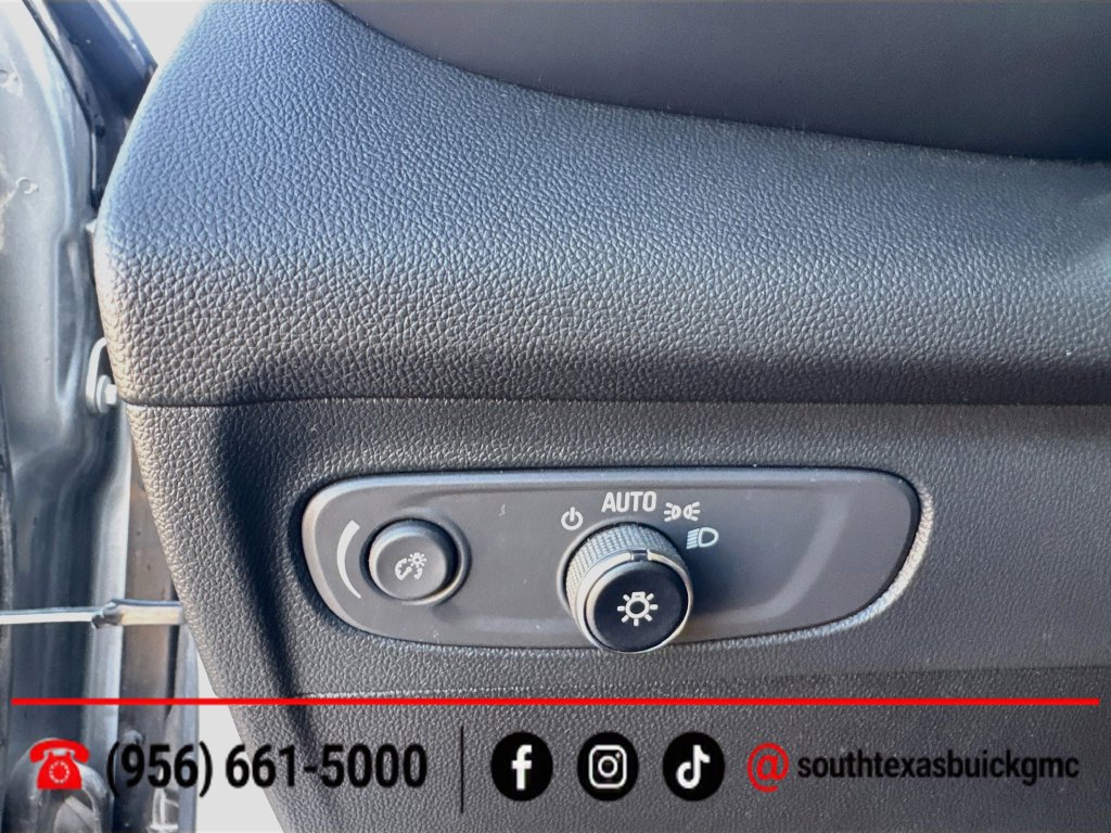 Used 2023 Buick Envision Essence w/ Sport Touring Package AWD/4WD image 21
