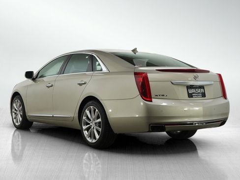 Used 2013 Cadillac XTS Luxury image 3