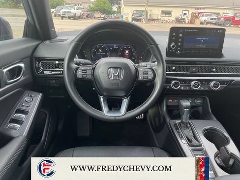 Used 2025 Honda Civic Sport image 13