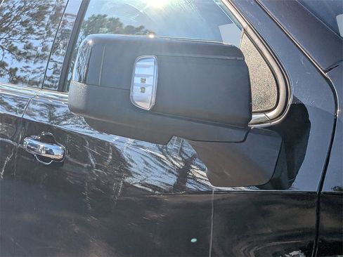 Used 2022 Chevrolet Silverado 1500 High Country w/ Z71 Off-Road Package image 9