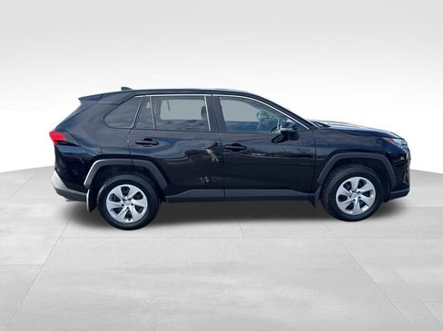 Used 2023 Toyota RAV4 LE image 6