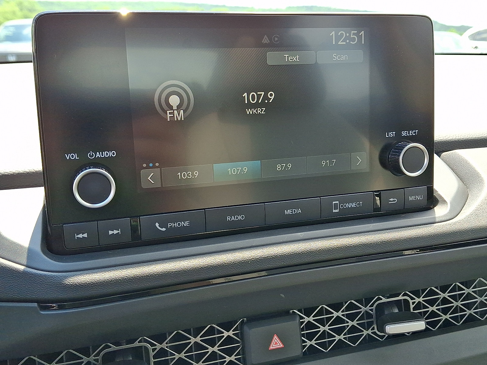 Certified 2025 Honda Accord SE image 18