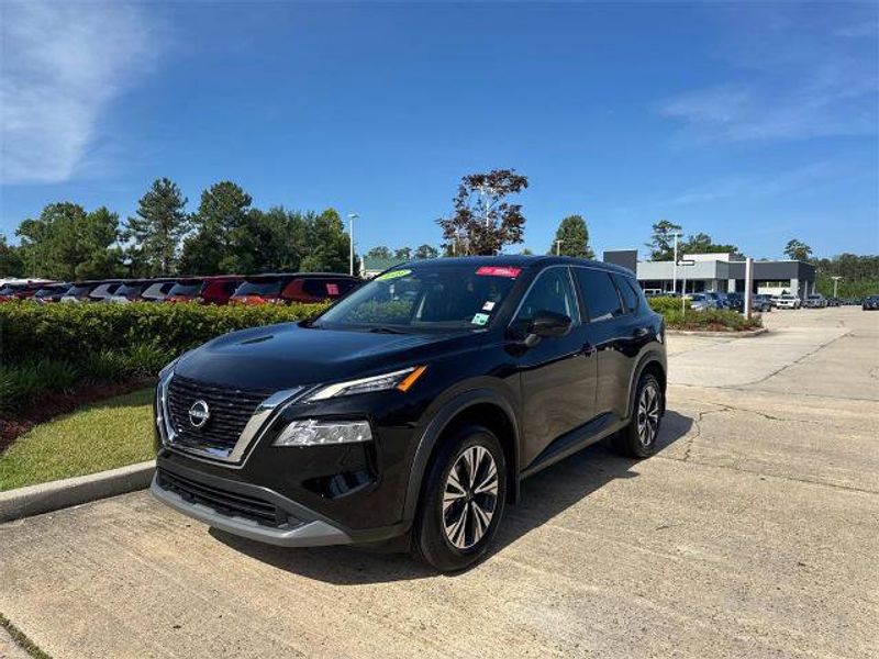 Certified 2023 Nissan Rogue SV image 1