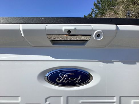 Used 2022 Ford F150 Lariat image 13