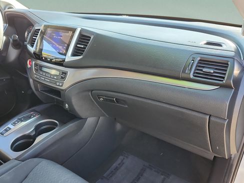 Used 2020 Honda Ridgeline Sport image 17