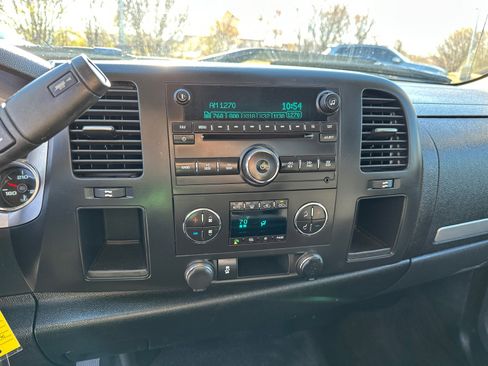 Used 2013 GMC Sierra 1500 SLE w/ Power Tech Package image 28