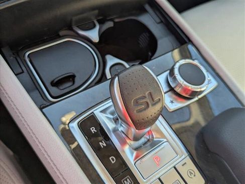Used 2017 Mercedes-Benz SL 550 image 12