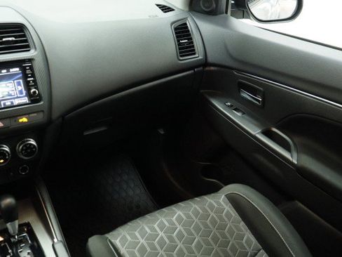 Used 2024 Mitsubishi Outlander Sport ES AWD/4WD image 26