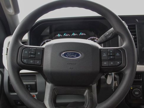 New 2025 Ford F550 4x4 Regular Cab Super Duty image 34