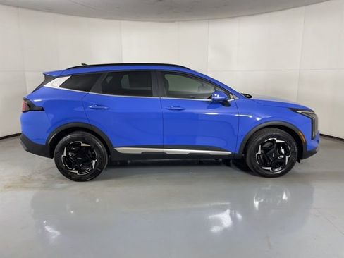 New 2026 Kia Sportage EX w/ EX Panorama Roof Package image 9