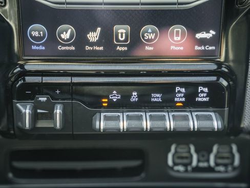 Used 2020 RAM 1500 Limited AWD/4WD image 28