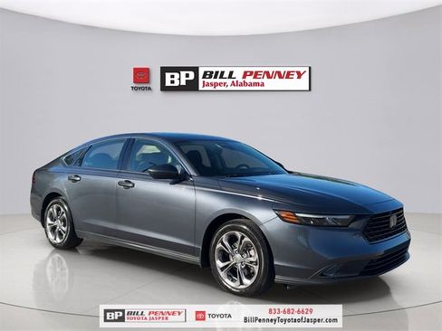 Used 2023 Honda Accord EX image 7