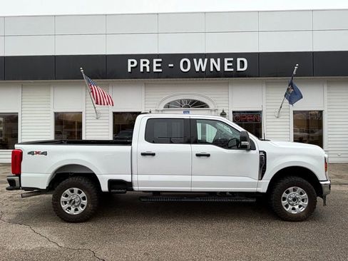 Used 2024 Ford F250 XLT image 4