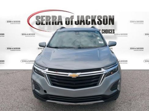 Used 2023 Chevrolet Equinox LT FWD image 3