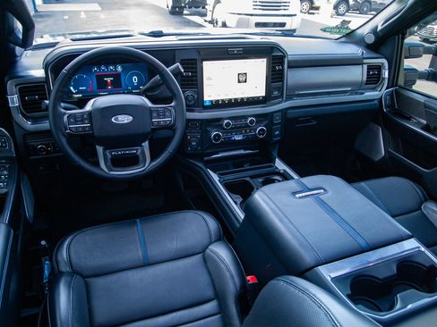 Used 2025 Ford F250 Platinum AWD/4WD image 28