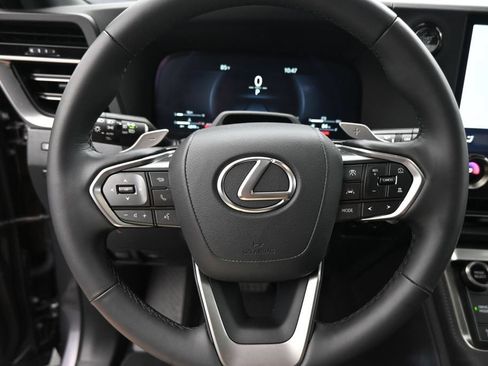 Used 2025 Lexus GX 550 w/ Accessory Package (2T) AWD/4WD image 13