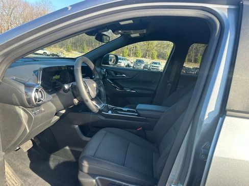 Used 2025 Chevrolet Equinox LT image 10