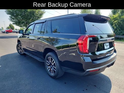Used 2024 GMC Yukon XL AT4 w/ Technology Package AWD/4WD image 5