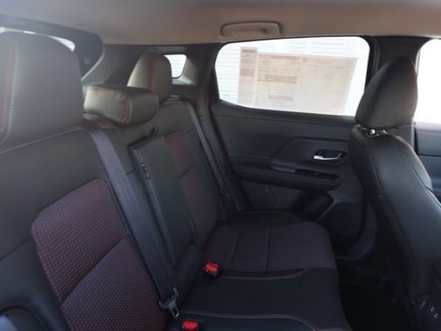 New 2025 Nissan Kicks SR image 18
