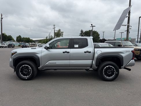 New 2025 Toyota Tacoma TRD Off-Road image 5