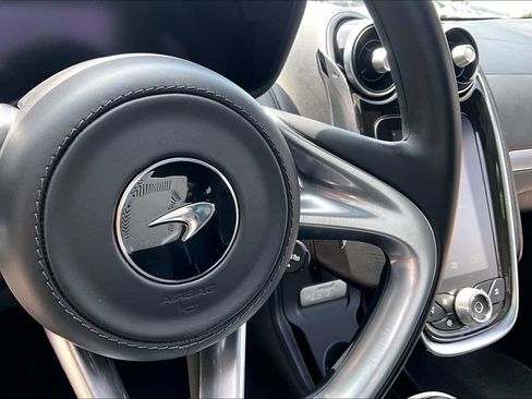 Used 2023 McLaren GT RWD image 25