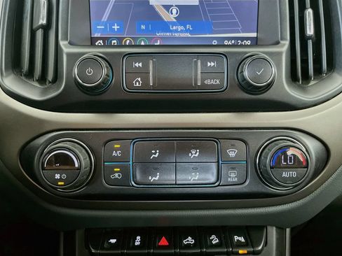 Used 2021 Chevrolet Colorado Z71 w/ LPO, Tonneau and Step Package AWD/4WD image 16