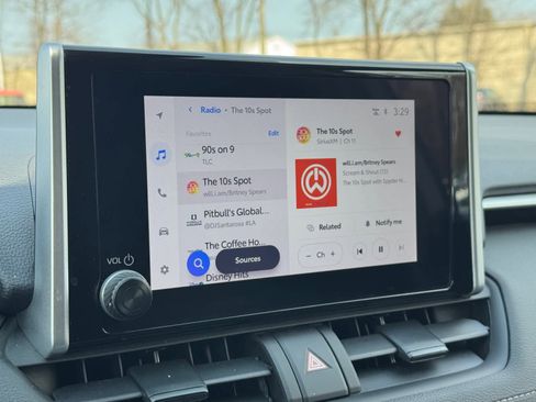 Used 2024 Toyota RAV4 XLE image 6