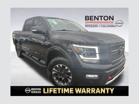 Certified 2022 Nissan Titan PRO-4X w/ Pro-4x Convenience Package image 1