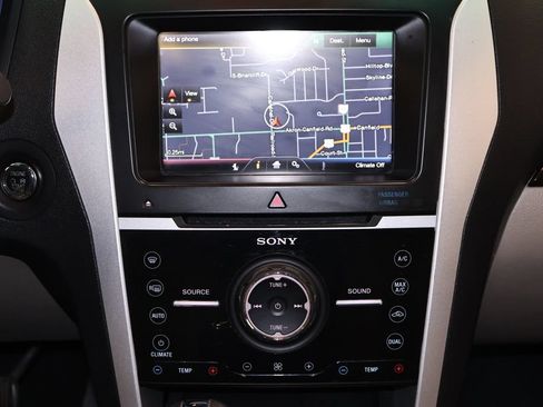 Used 2014 Ford Explorer Limited w/ Equipment Group 301A AWD/4WD image 29