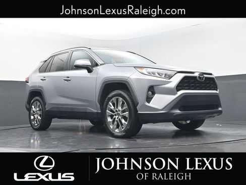 Used 2021 Toyota RAV4 XLE Premium AWD/4WD image 14