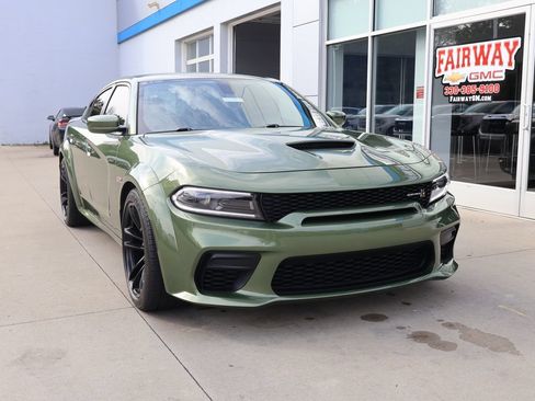 Used 2022 Dodge Charger Scat Pack RWD image 2