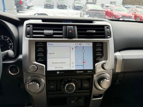 Used 2022 Toyota 4Runner SR5 Premium image 16