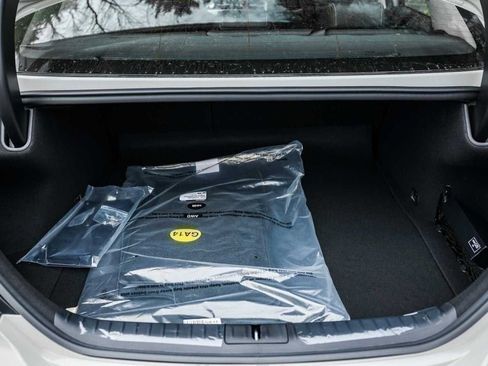 New 2026 Genesis G70 2.5T image 8