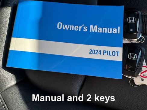 Used 2024 Honda Pilot Touring image 29