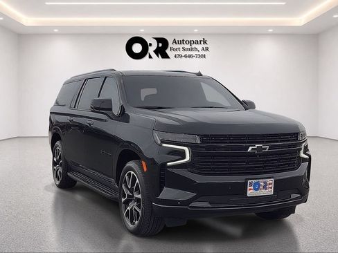 Used 2023 Chevrolet Suburban RST w/ Luxury Package AWD/4WD image 1