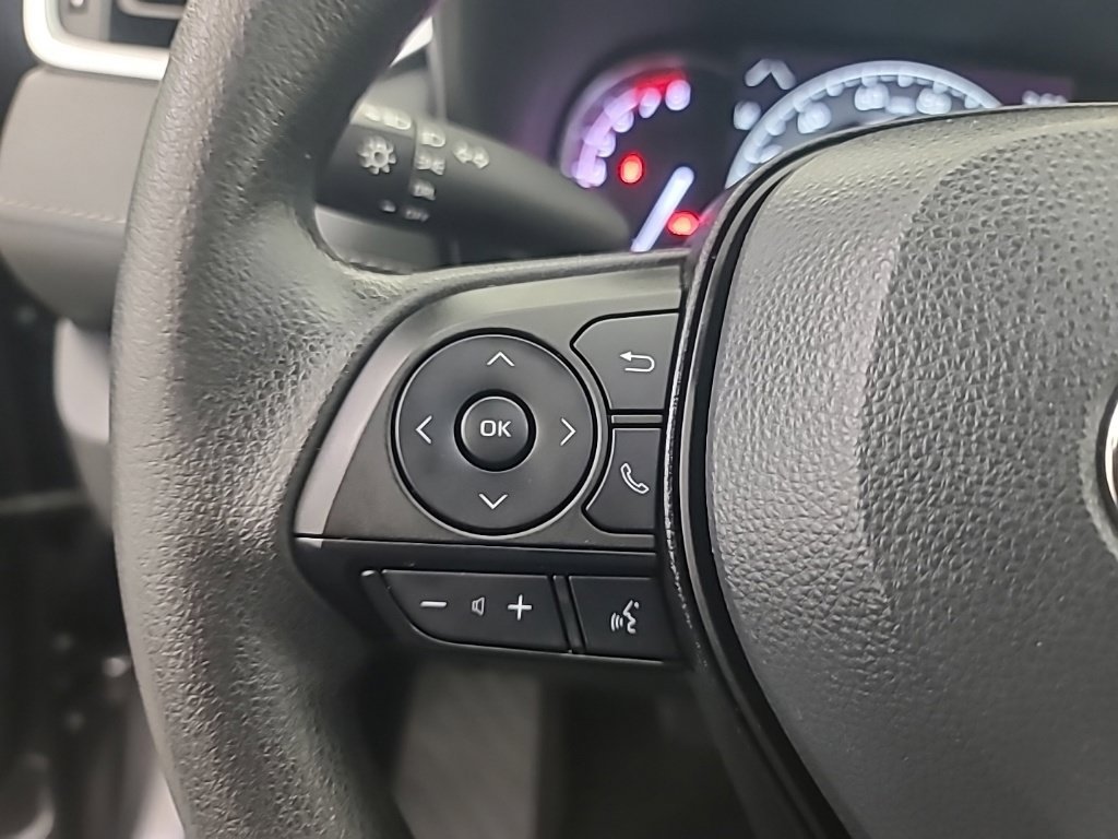 Used 2025 Toyota RAV4 LE AWD/4WD image 27