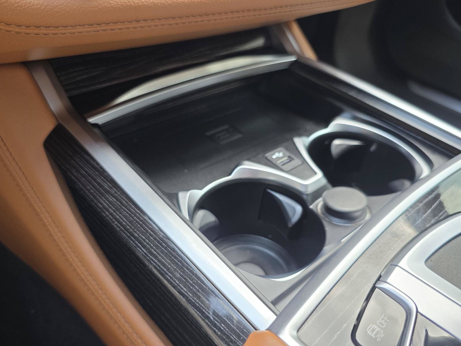Used 2022 BMW 750i xDrive w/ M Sport Package AWD/4WD image 22