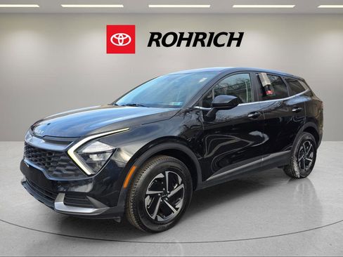 Used 2023 Kia Sportage LX image 1